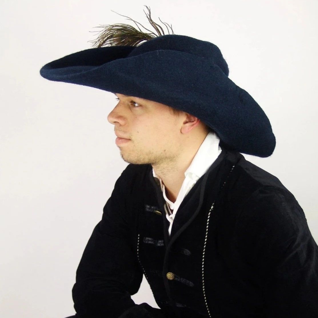 Cocked Pirate Hat in Black [RARE PIECE!]