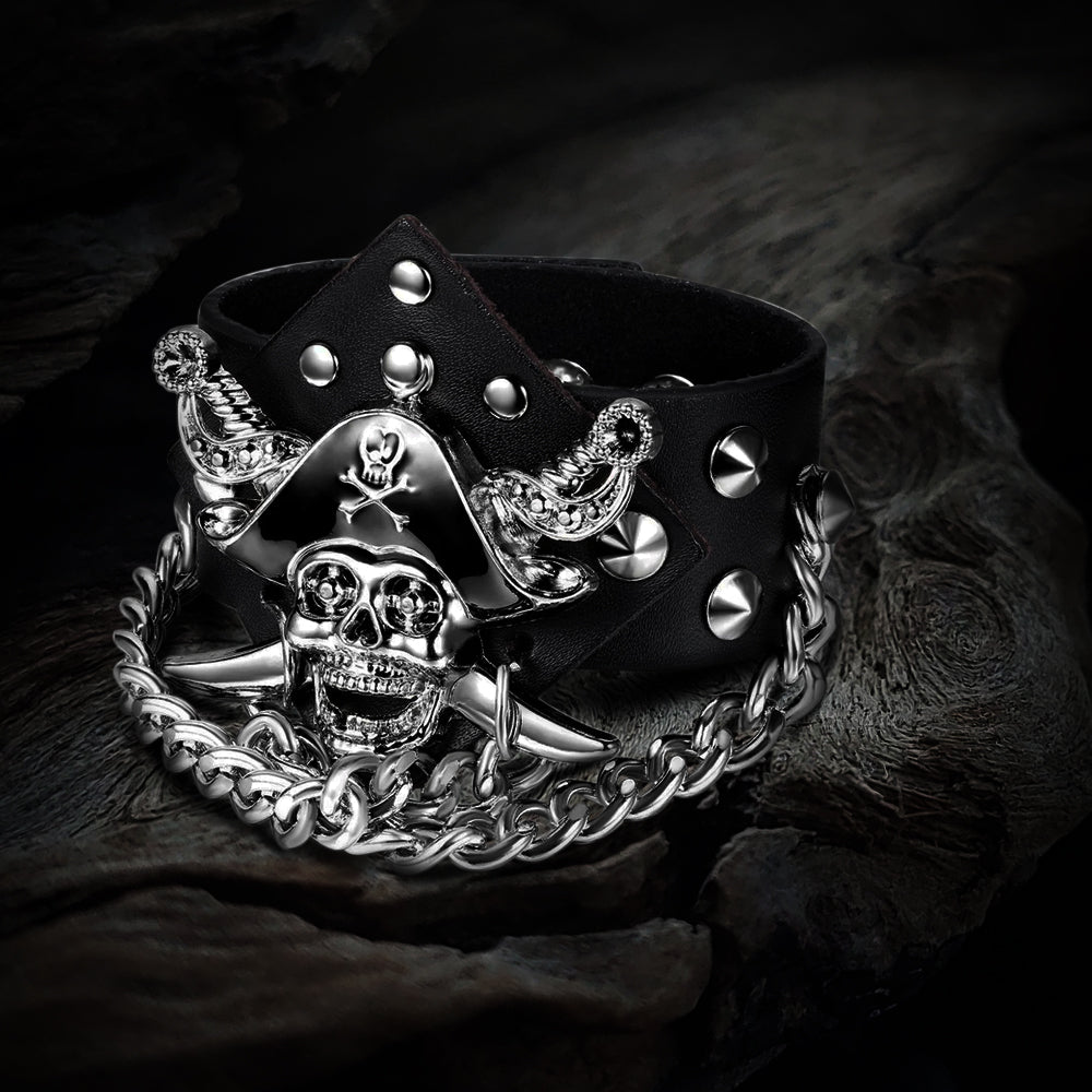 Pirate Skull Riveted Chain Bracelet polished silver finish