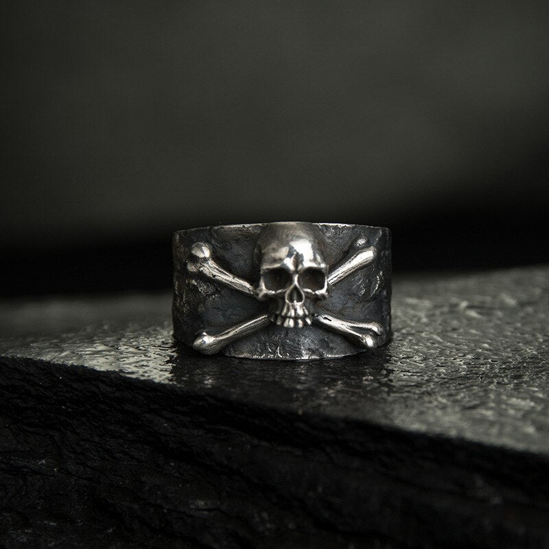 Embossed Skull Pirate Ring close-up