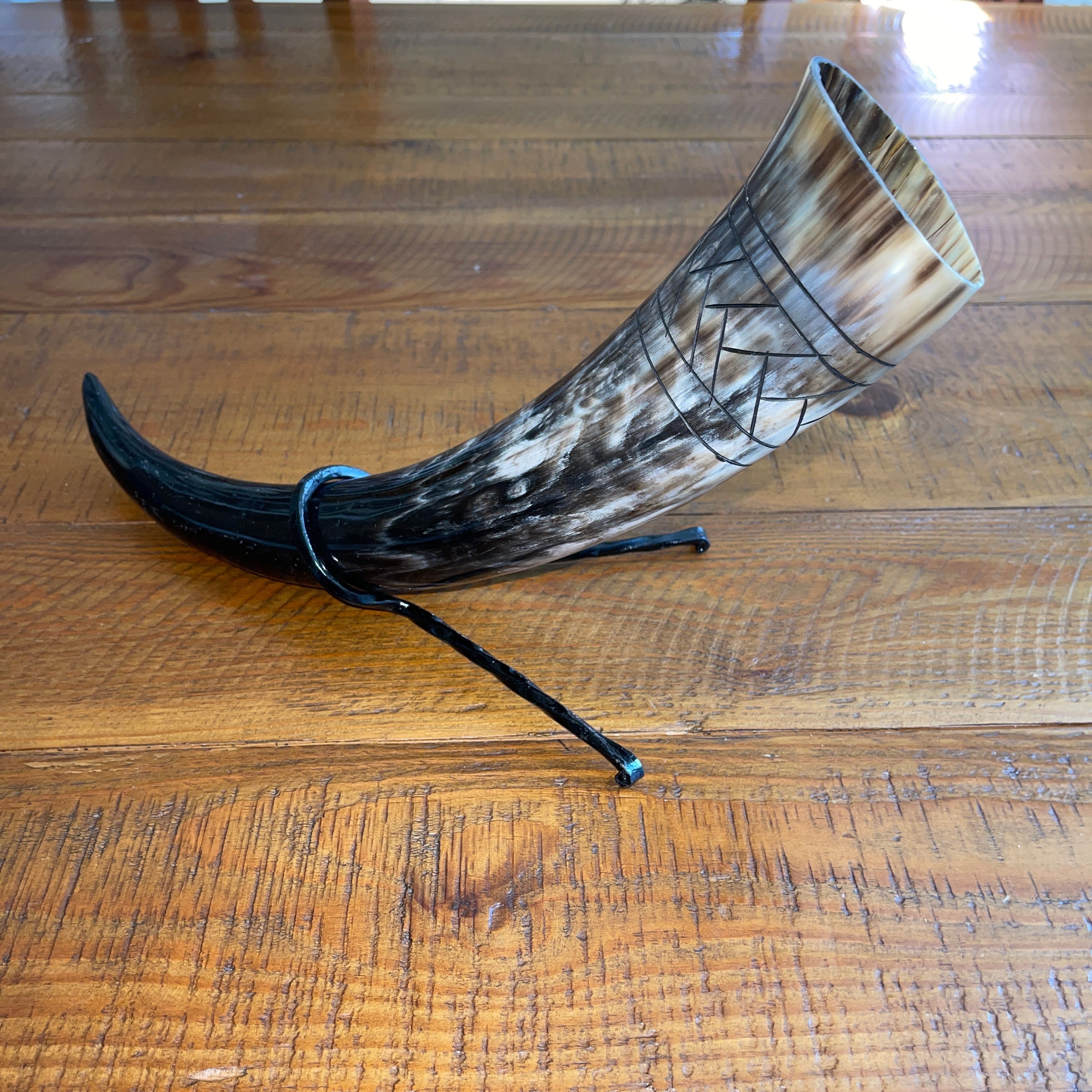 Pirate Drinking Horn with Belt Loop and Iron Stand - Scale Pattern